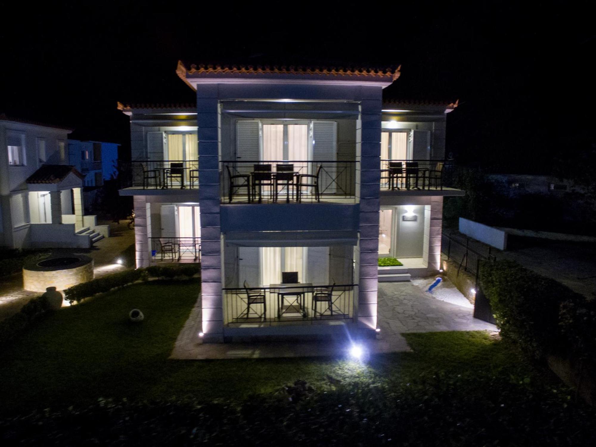 Enpy Aparthotel Finikounta Exterior photo