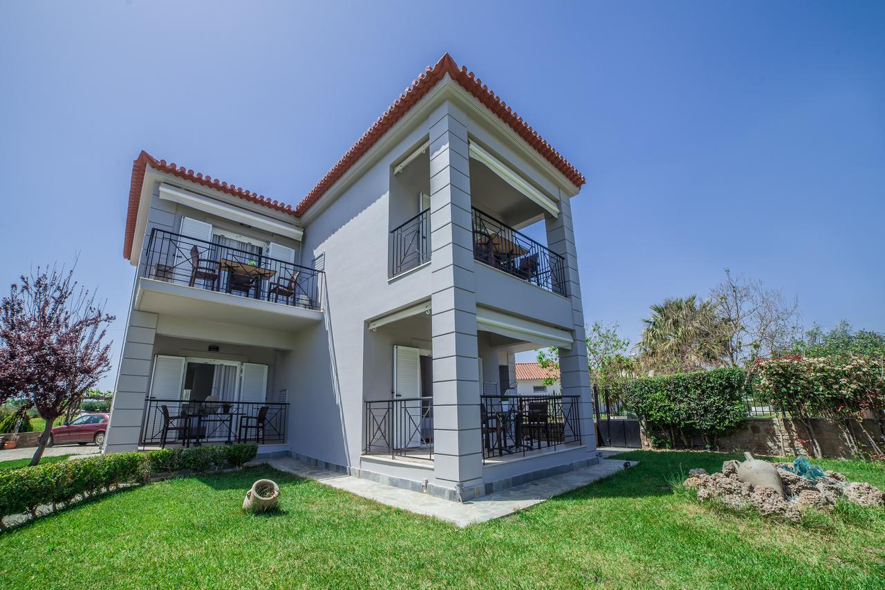 Enpy Aparthotel Finikounta Exterior photo