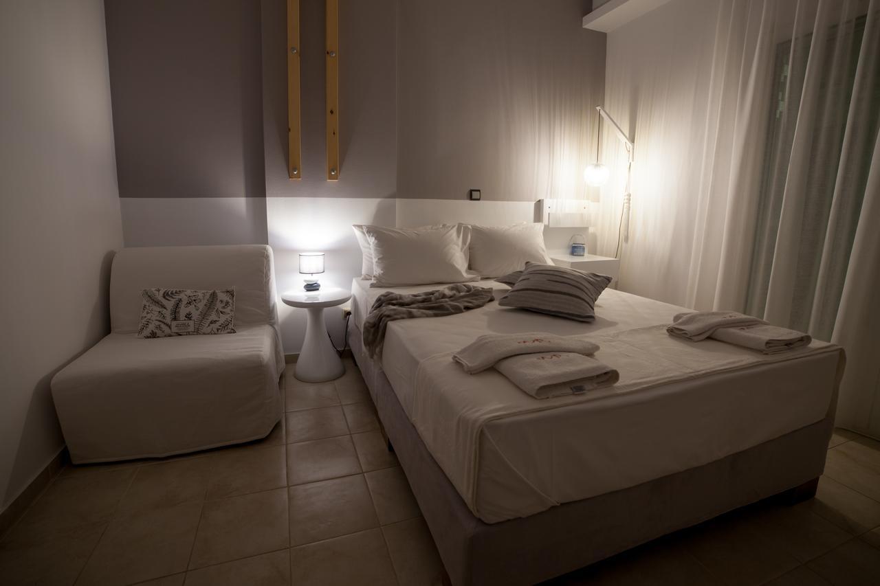 Enpy Aparthotel Finikounta Exterior photo